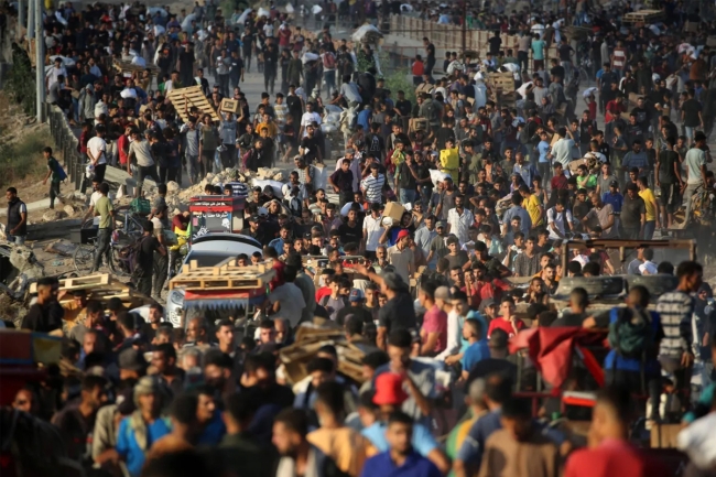 حماس تحذر الفلسطينيين من التعاون مع «غزة الإنسانية»