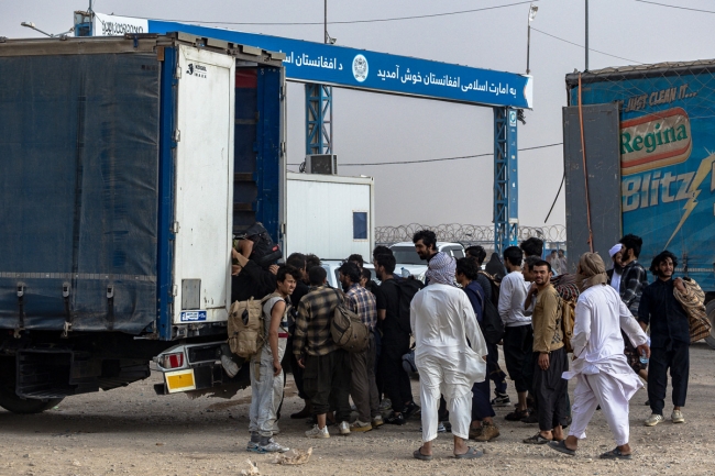 أزمة في أفغانستان بسبب «المطرودين» من إيران