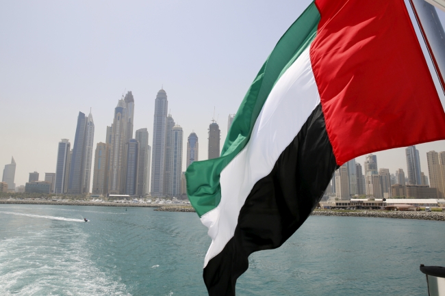 الإمارات تنفي منح الإقامة الذهبية للمستثمرين في العملات الرقمية