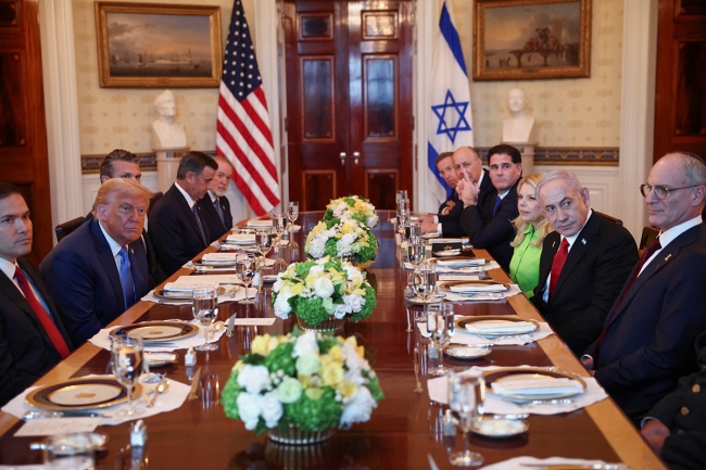 نتنياهو يرشّح ترامب لجائزة نوبل للسلام