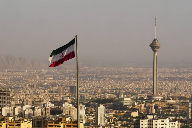 إيران تدعو مواطنيها للاقتصاد في استهلاك المياه