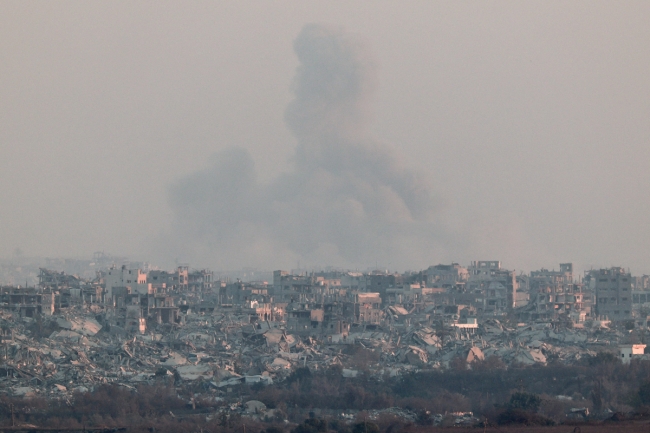 الاحتلال مسح خان يونس… ويُشرعن ضم الضفة وغور الأردن