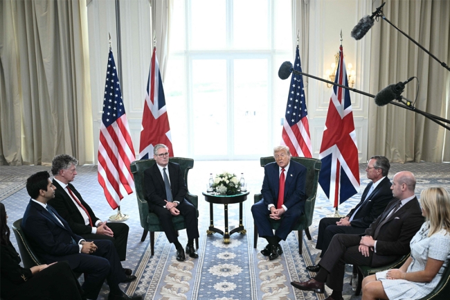 ترامب: منعت 6 حروب كبرى… وبوتين خيّب ظني