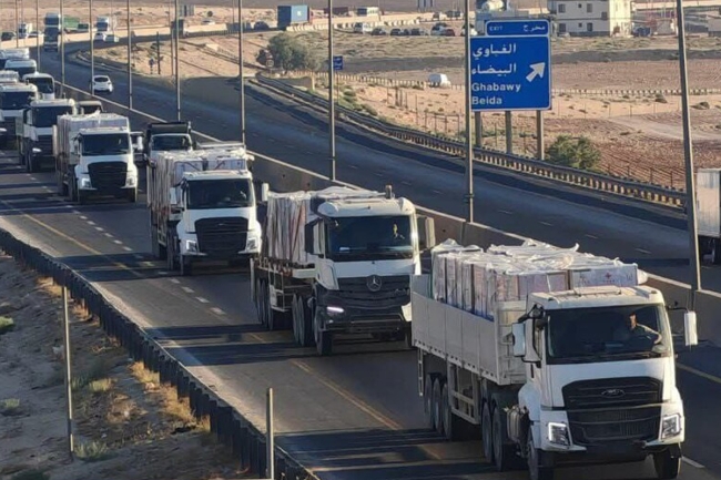 الأردن يسير قافلة مساعدات تضم 65 شاحنة إلى غزة