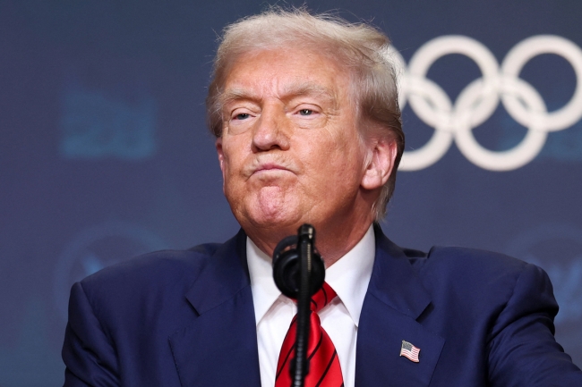 ترامب يرجح ترشح فانس لخلافته