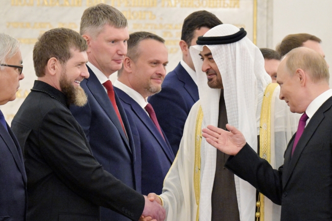 الإمارات تستضيف أول قمة روسية – أميركية وبوتين لا يمانع لقاء زيلينسكي بشروط