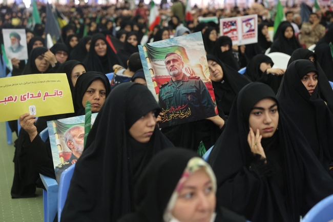 إيران تنشّط مفاعل نطنز وترهن التفاوض بمصالحها