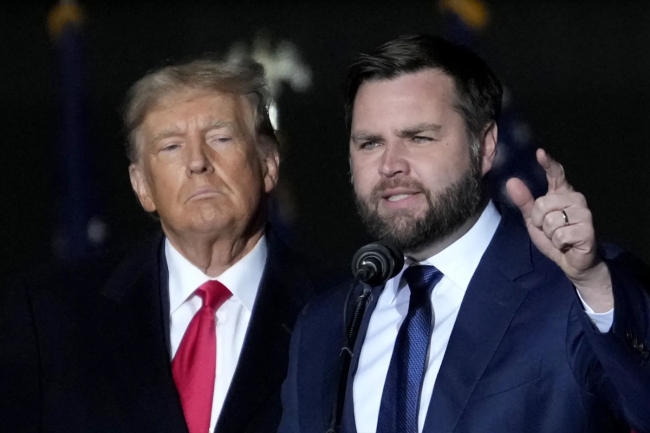 نائب الرئيس الأميركي: روسيا قدمت تنازلات كبيرة لإنهاء الحرب مع أوكرانيا