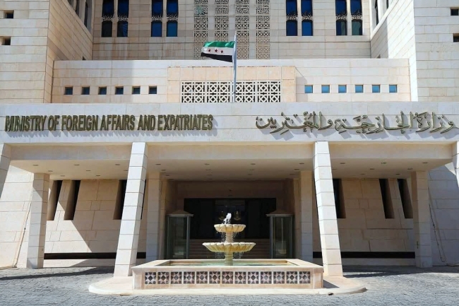 سورية تُدين الاعتداءات الإسرائيلية على أراضيها: تهديد مباشر للسلم والأمن بالمنطقة