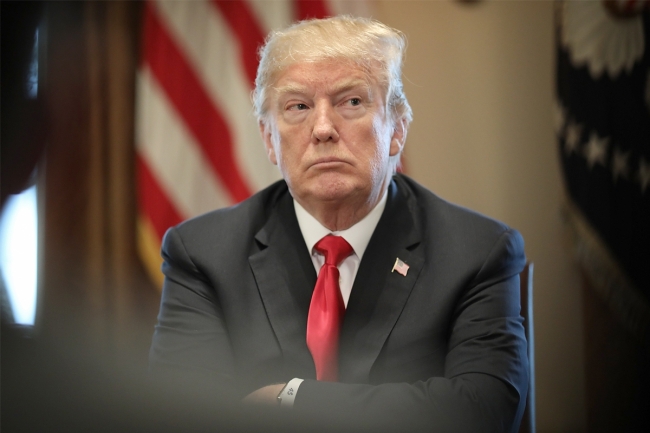 هاشتاغ «ترامب مات».. ما الذي صنع الشائعة؟