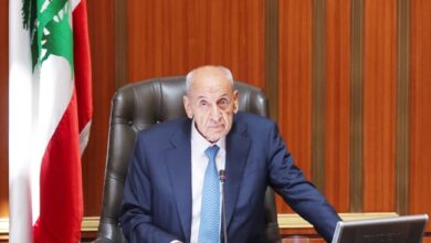 رئيس البرلمان اللبناني يؤكد الانفتاح على مناقشة مصير السلاح