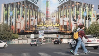 إيران منفتحة على تعليق «التخصيب» لوقف «الزناد»