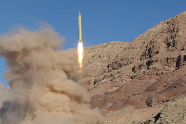 هجوم حوثي ثالث على تل أبيب… وكاتس يتوعّد بـ «ضربات فرعون»