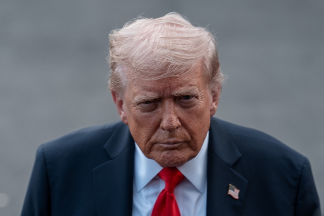 ترامب يضغط على حلف الأطلسي لوقف شراء النفط الروسي