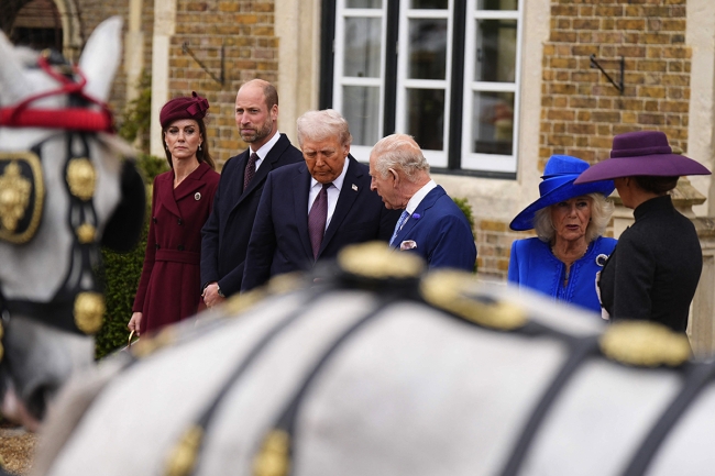 ترامب يصل إلى قصر ويندسور في اليوم الأول من زيارته للمملكة المتحدة