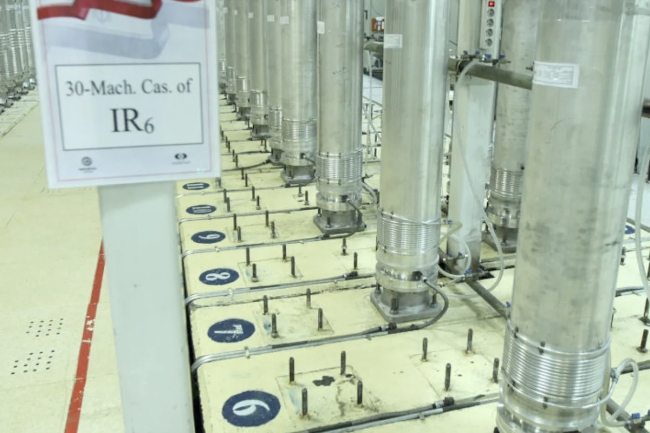 إيران تجرّب تخصيب اليورانيوم بالليزر