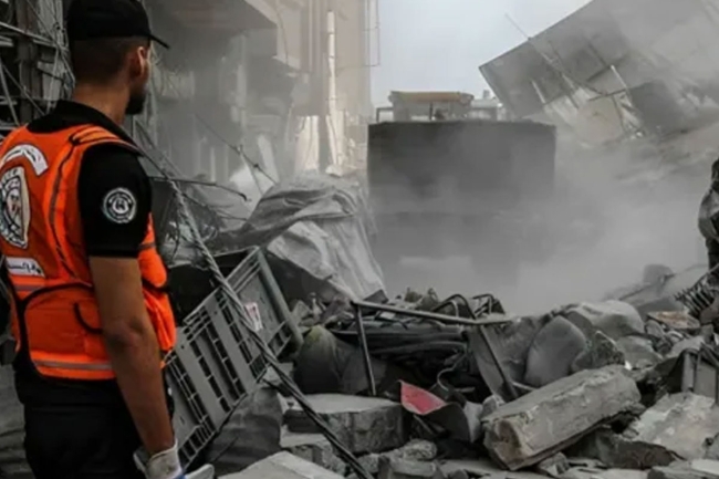 الدفاع المدني في غزة يعلن انتشال 55 جثة مع انسحاب الجيش الإسرائيلي