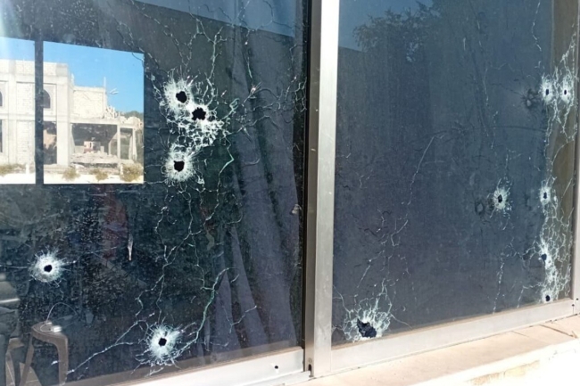 قوات الاحتلال تقتل موظفاً خلال نومه بعد اقتحام مبنى بلدية بليدا جنوب لبنان