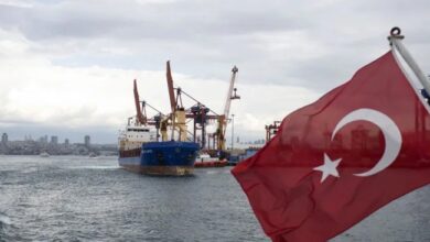 تركيا: زورق غير مأهول هاجم ناقلة نفط روسية في البحر الأسود
