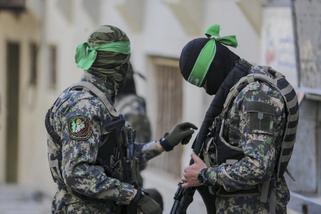 مسؤول في «حماس»: الحركة مستعدة لمناقشة مسألة تجميد أو تخزين أسلحتها