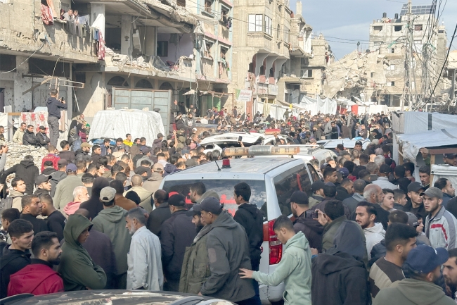 الحية يستبق اجتماع نتنياهو وترامب برفض «الوصاية» والتمسك بالسلاح