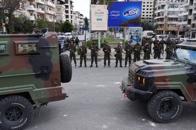 سورية تعلن حظر التجول في مدينة اللاذقية عقب اشتباكات