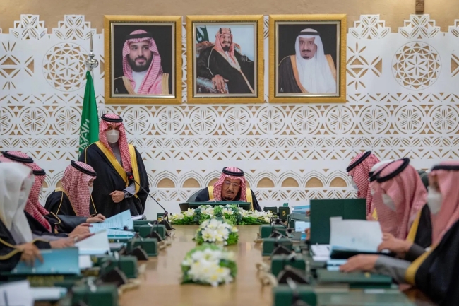 مجلس الوزراء السعودي يُرحب باتفاق وقف النار واندماج «قسد» ضمن الدولة السورية
