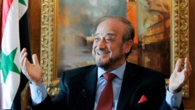 «رويترز»: وفاة رفعت الأسد عم الرئيس السوري المعزول