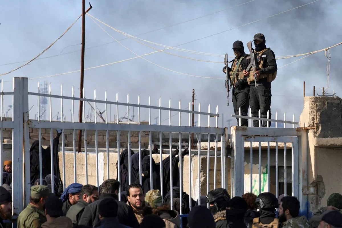 بغداد: نقل معتقلي «داعش» من سورية للعراق لحماية الأمن الوطني والإقليمي